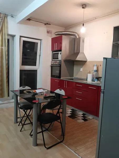 Titan, Rasarit de Soare garsoniera semidecomandata mobilata complet